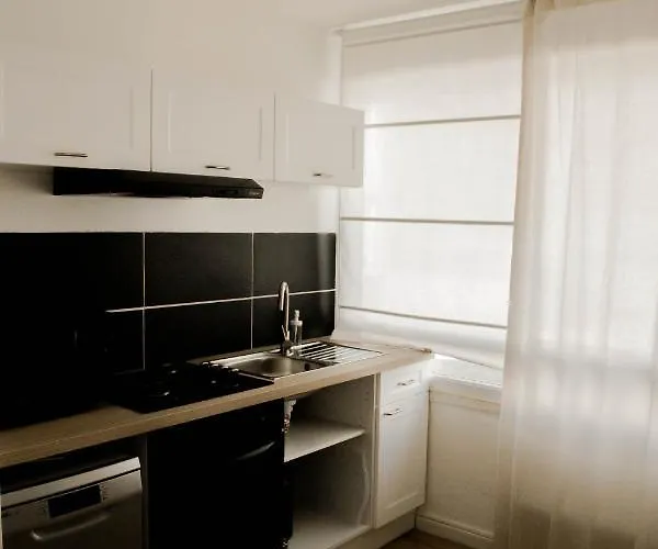 Belle Lumineux -tram Au Pied De L'immeuble - Apartamento *